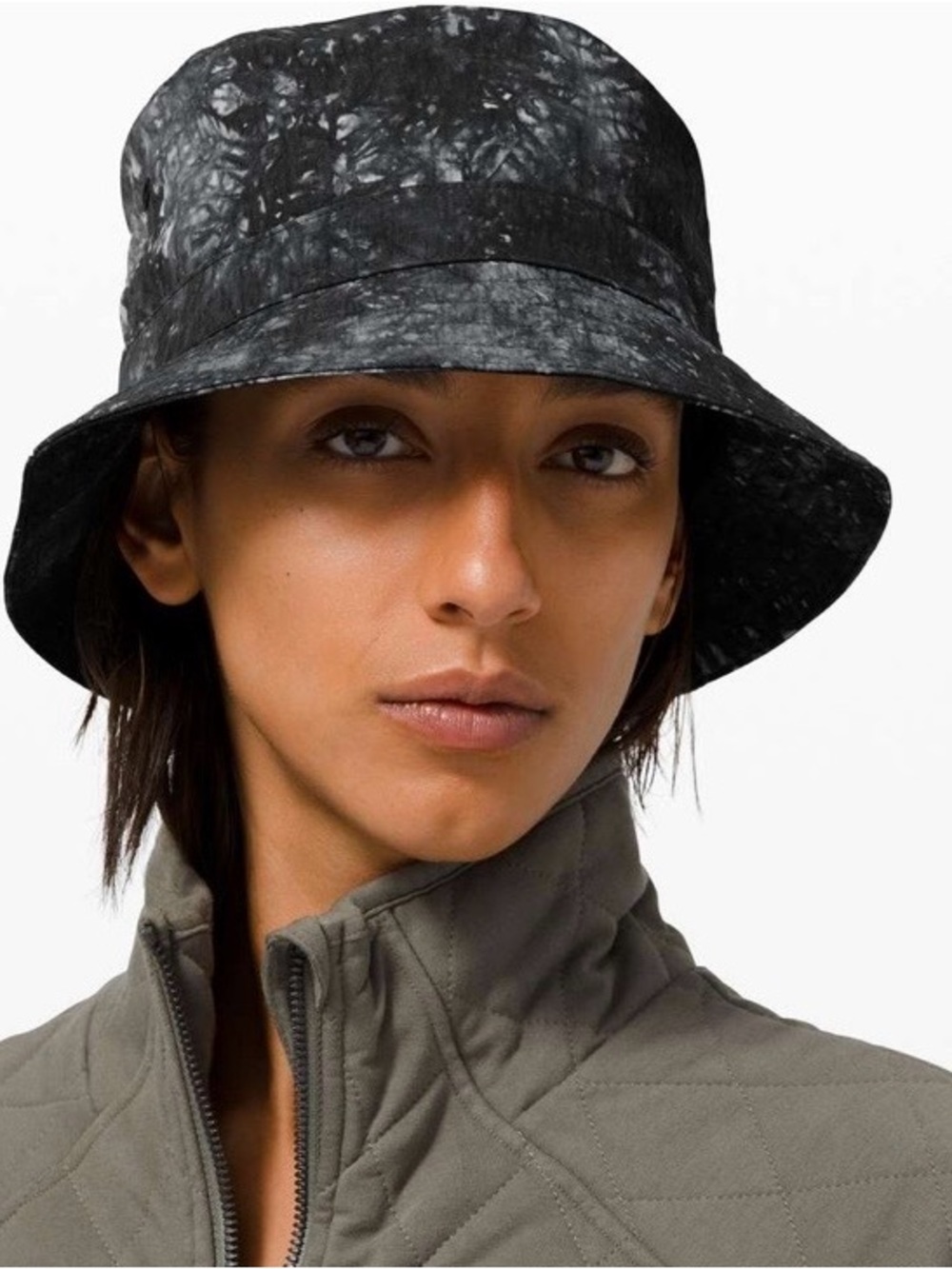 2021-Lululemon On My Level Bucket Hat
Ink Vapor Ice Grey Multi